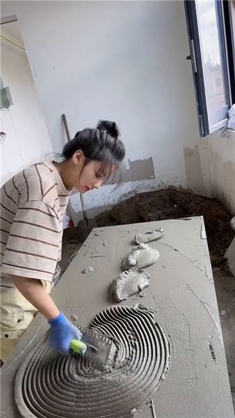 總有人勸我找個男人嫁了，可生活不會因為你是女人就優待你