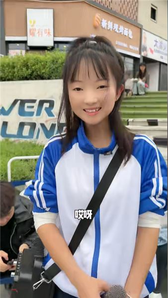 我為什么堅持在公園賣唱？21歲我的心里話