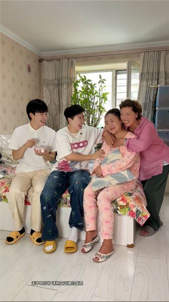 30年不來往的后媽女兒，突然上門認親