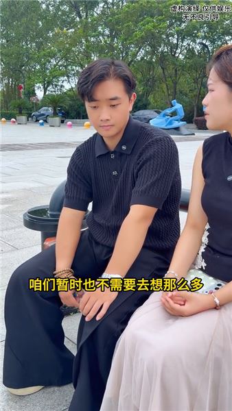 雖然我跟小勝很多人不贊同，但是他是我出入社會，第一個喜歡的人，我也想聽父母的勸告，但是我還是想好好地去拼一把，就算受傷我也認了，我不想留有遺憾。