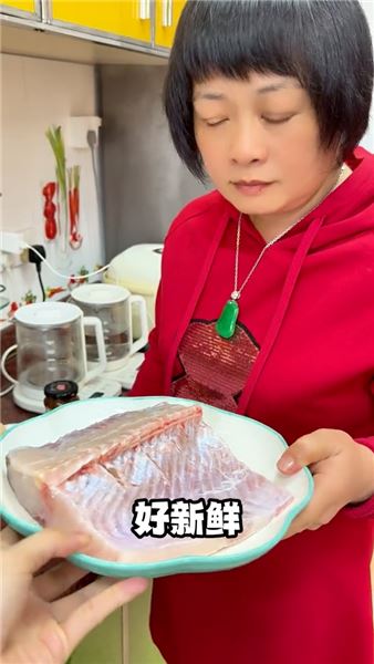 把偏愛藏進煙火飯菜，給老公做一份他心心念念的黃豆醬蒸魚腩