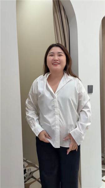 停更這段時間，很多人猜我和鉆媽鬧矛盾，今天慧慧回來了??幫我看看哪件衣服好看