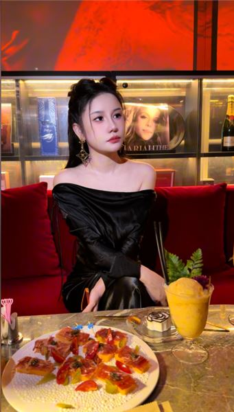 相差 16 歲的愛情，我賭上余生，換來過河拆橋