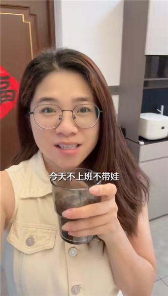 翟妹妹：姐姐復出直播，我仍留在姐夫公司：親情和工作，我選不出單選題