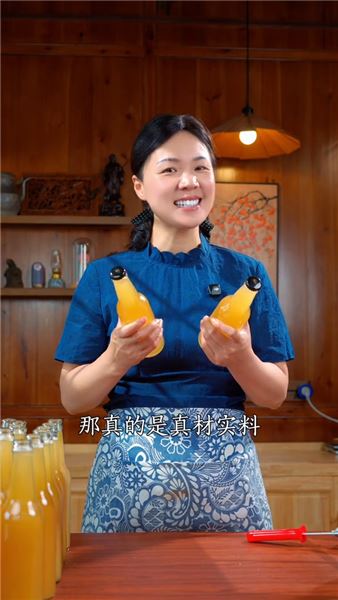 用大麥自己在家就能做純手工釀的啤酒，麥香濃郁，味道醇厚，味道和外面買的還真不一樣。