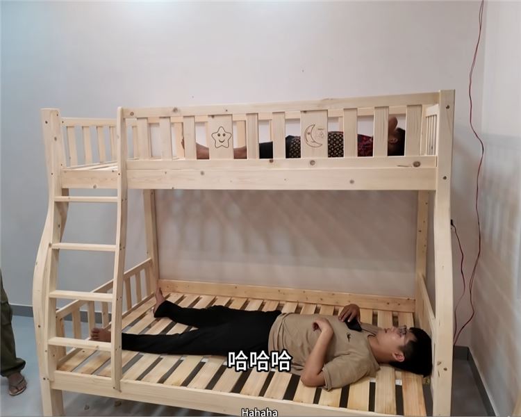 新家慢慢添置家具，一點點填滿，越來越有家的感覺了