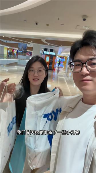 小張阿姨掏心窩跟大家澄清：不是被辭退，是我選擇回歸做自己孩子的媽媽
