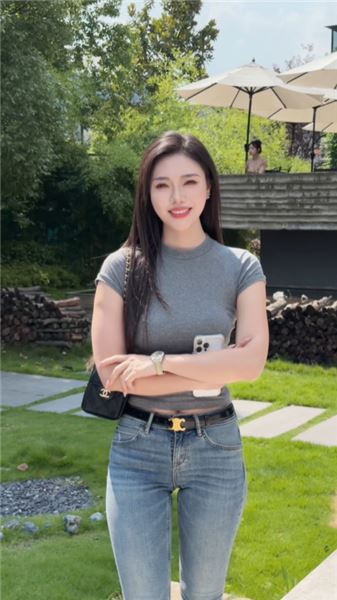 鏡頭里跳舞的曉鳳，鏡頭外的生活你真的了解嗎？