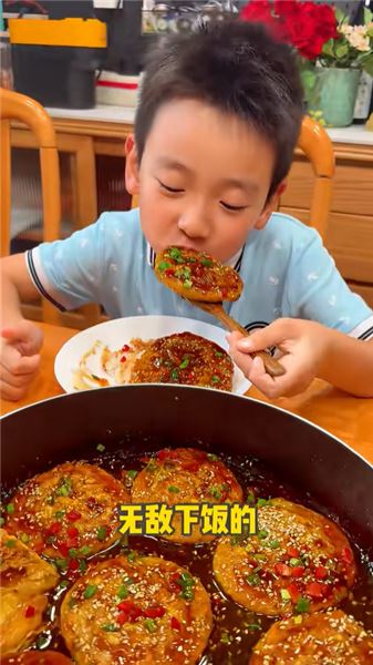 孩子不愛吃飯？試試這道糖醋蝦滑荷包蛋，簡單快手超下飯