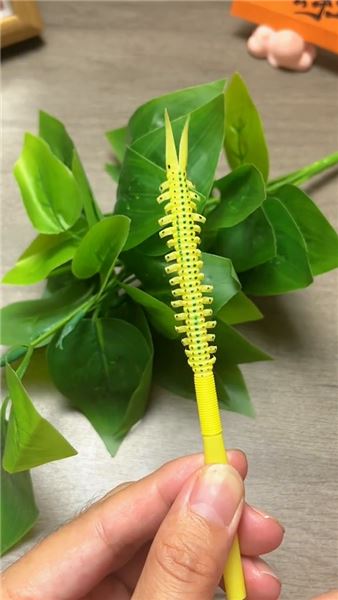 一根吸管變身靈動小蟲，低成本親子手工，陪孩子解鎖動手樂趣