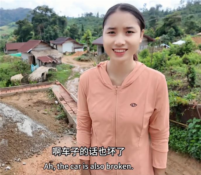 院子開始打地坪了，一切都在有條不紊的進行