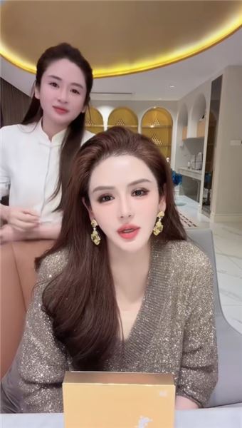 楠姐姐夫坦言一睜眼就要養活一大家人，重壓之下，盼團隊所有人都能賺得盆滿缽滿