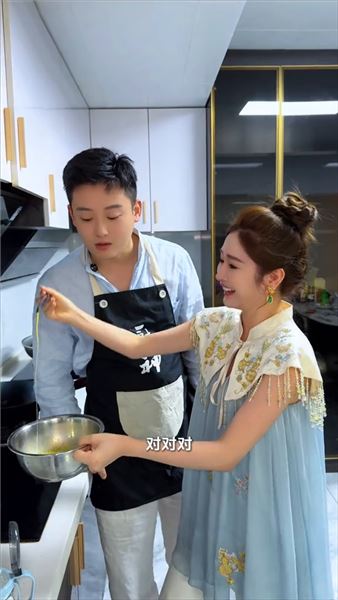 其實我真的是想給他做頓飯，能不能關注一下廚藝，廚藝應該還行的吧