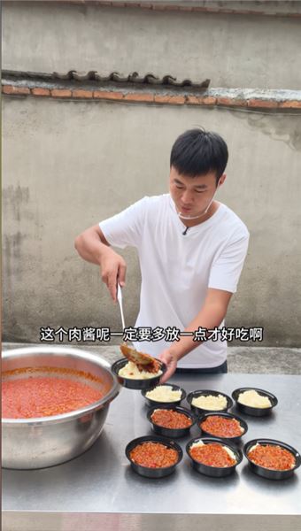 低價擺攤不是為流量！聊聊我做飯、帶貨的心里話