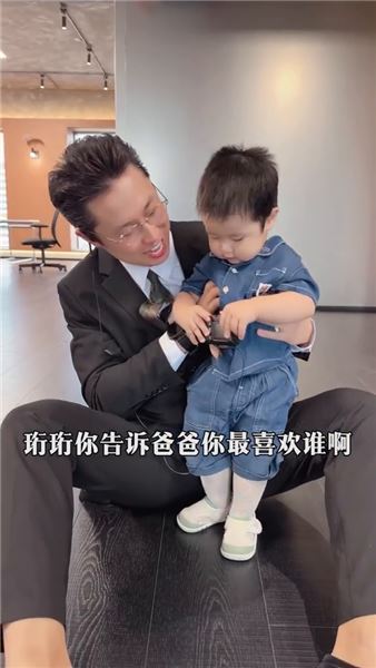 我爸是紫薯精：演過眾多角色，雙胞胎兒子最喜歡哪一個？
