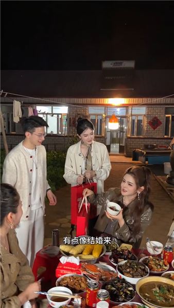 離開家十幾年，今年中秋，我終于不再是一個人過節