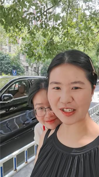 小張阿姨掏心窩跟大家澄清：不是被辭退，是我選擇回歸做自己孩子的媽媽