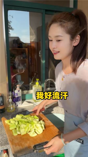 開飯啦！還是家里的飯菜香