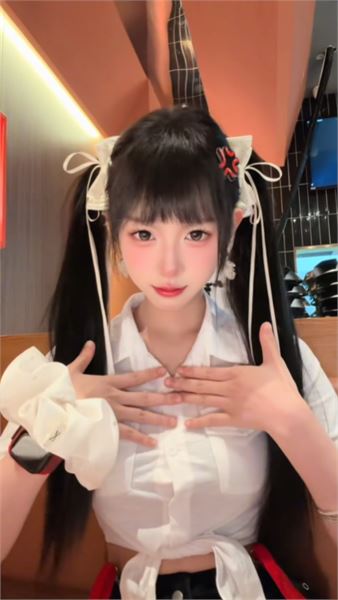 十八歲女團小雅，面對網上的爭議我想說