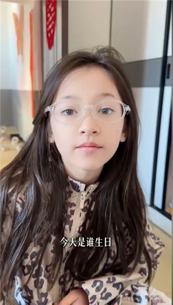 企鵝媽媽自述｜統一回復網友：男友并不是小女兒的親生爸爸