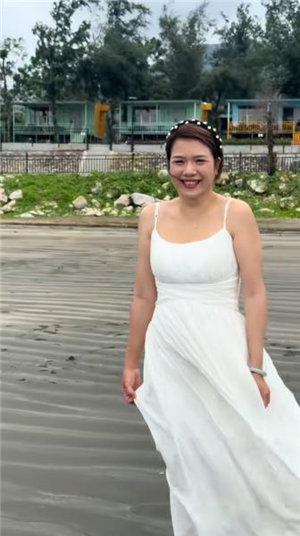離婚之后我才明白：貴氣是演給別人看，舒服才是做給自己