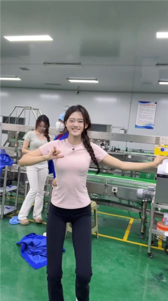 被質疑擺拍不是廠妹，說說我真實的打工日常