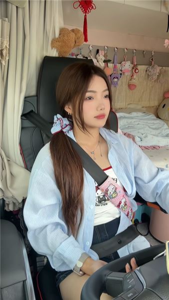 諾諾自述｜回答大家好奇：一個女孩子，為什么選擇跑貨運開大貨車