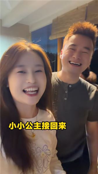 姐姐回來啦，去機場接她回家～