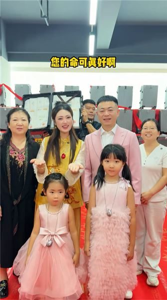 粉絲留言看哭妍伊：創業帶倆娃，別硬扛！