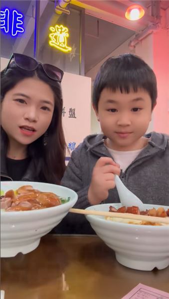 翟妹妹：姐姐復出直播，我仍留在姐夫公司：親情和工作，我選不出單選題
