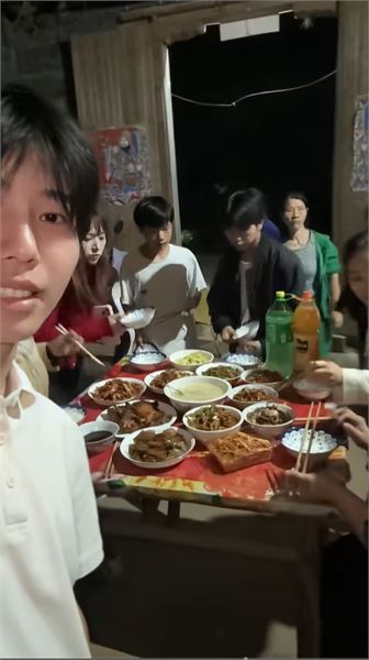 統一回復：為什么留在家照顧兩個弟弟，聊聊我的現狀與未來