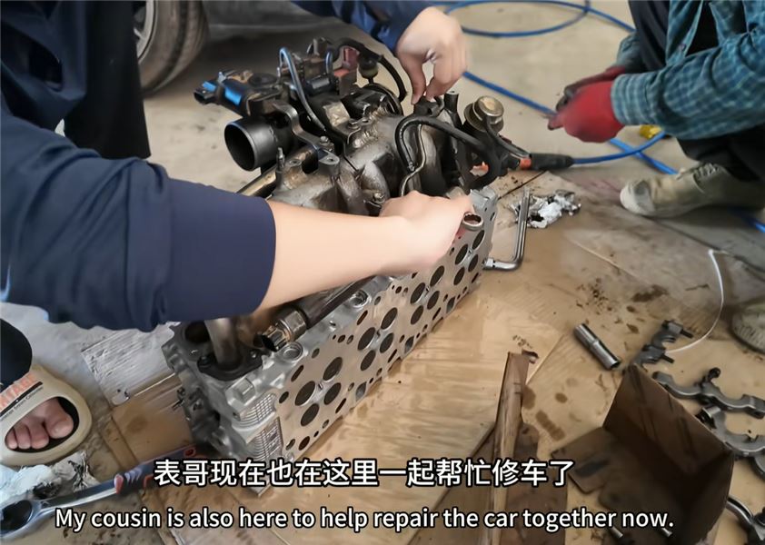 牛牛不是在修車，就是在修車的路上，在老撾建房的萬般不易，盼早日完工回家見兒子