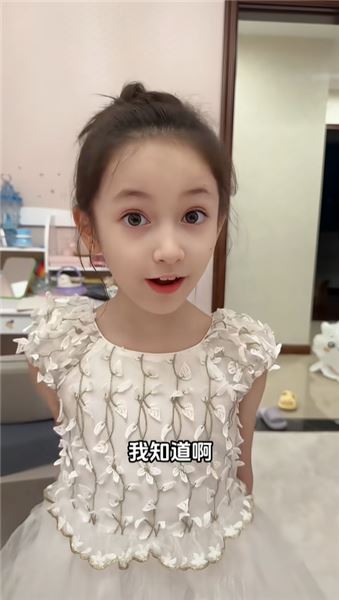 企鵝媽媽自述｜統一回復網友：男友并不是小女兒的親生爸爸