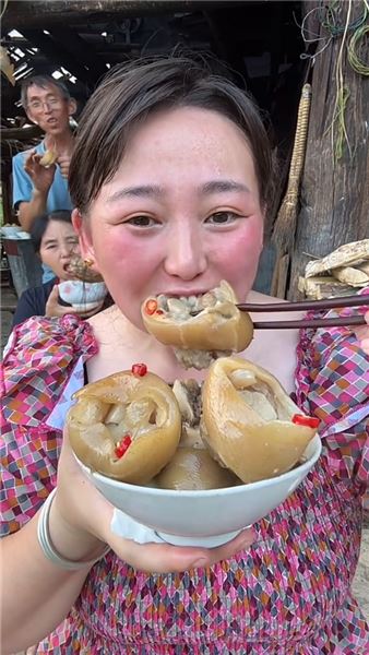 何為出息？陪父母吃一頓熱飯，煙火日常亦是人生圓滿
