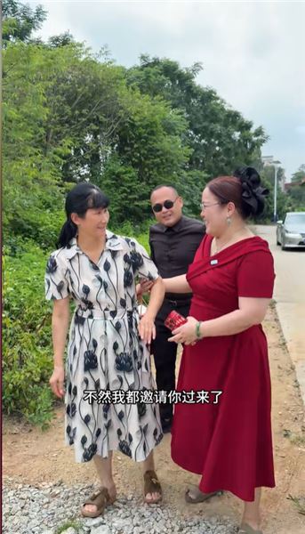 去女兒婆家，兒子竟然這么做！