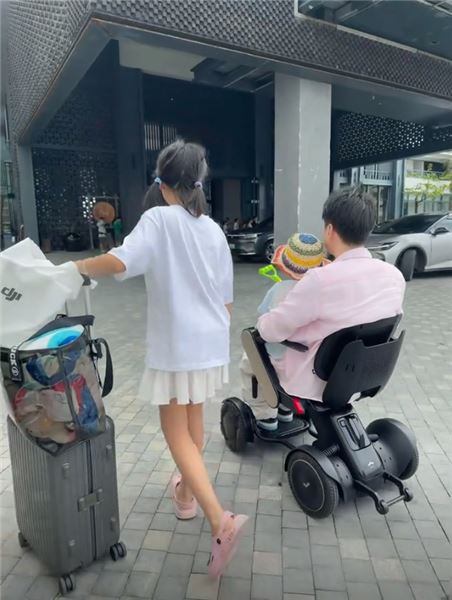 被指責高調戀愛，可沒人看見我崩潰到立下遺囑的日子