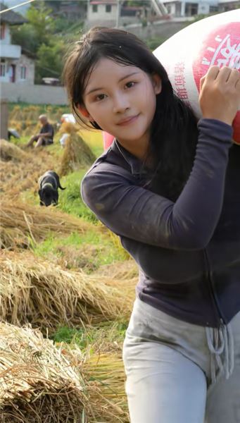 貴州大山單親媽媽：女子之身，能屈能伸，再苦也不倒下