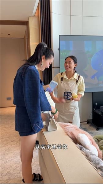 說說我家保姆小紅，聊聊我們一家和她相處的真實日常
