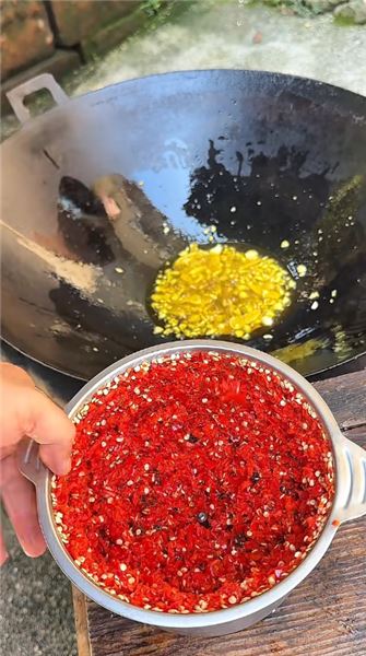 腐竹吸飽牛排湯汁，這一鍋誰扛得住