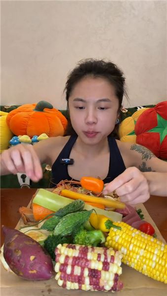大家都說我上輩子怕不是餓壞了，為啥我吃啥都香？