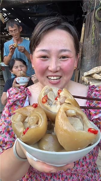 何為出息？陪父母吃一頓熱飯，煙火日常亦是人生圓滿