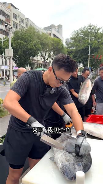 這魚講真能拽著船跑??GT 牛港鲹！海釣人遇上它，到底是什么體驗？