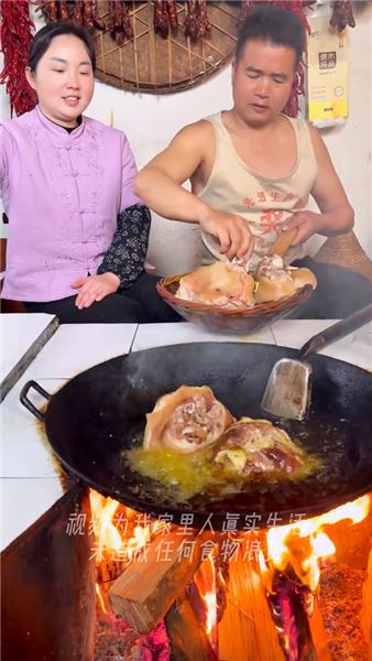 農家版東坡肘子，軟糯絲滑拌三碗飯，煙火食味見真情