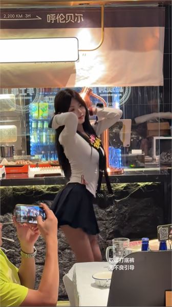 十八歲女團小雅，面對網上的爭議我想說