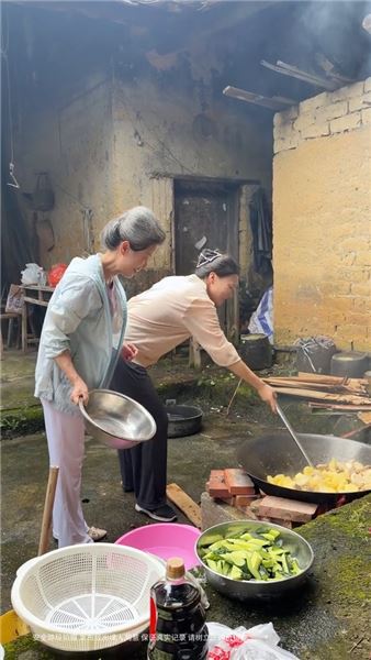 人生路漫漫不忘來時路，回鄉修路，是我對故土鄉親的一份回饋