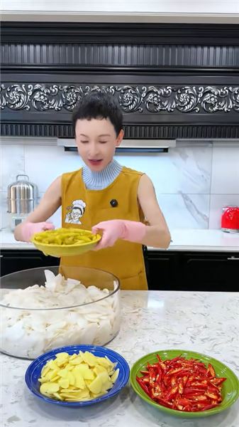 跟著牛牛姐學夏日開胃小菜跳水蘿卜，酸甜脆爽一口解膩