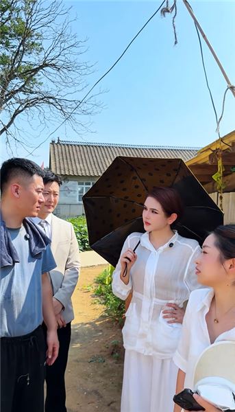 出錢給離職司機建房，房產證該寫誰名字？我這樣安排你們覺得怎么樣？