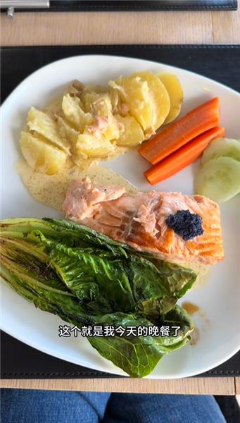 挪威婆婆的夏日家常晚餐，藏著北歐最溫柔的煙火氣