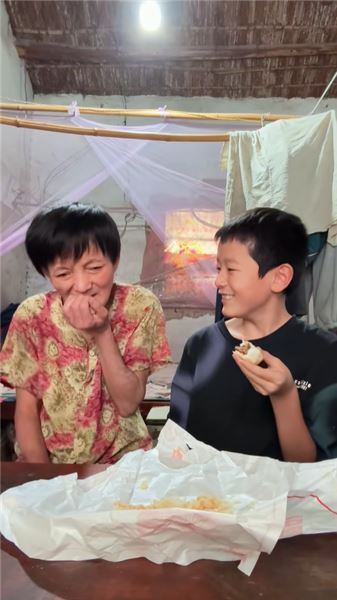 爸爸不在了，媽媽看不見，11 歲的我撐起一個家