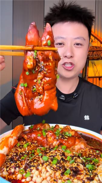 嘴里自帶魚刺分揀車間！吃魚大隊，只做真實吃播